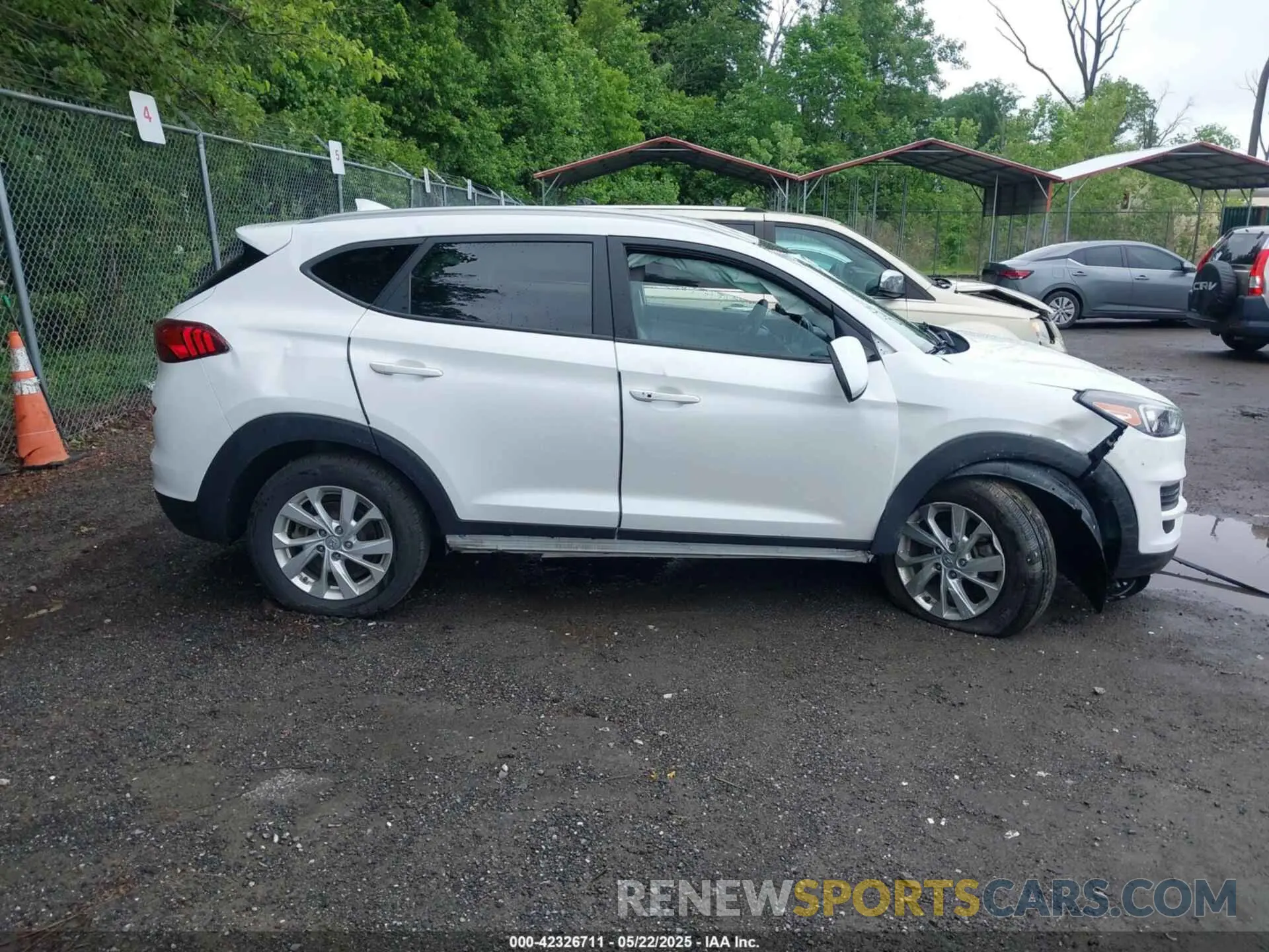 13 Фотография поврежденного автомобиля KM8J33A41LU161061 HYUNDAI TUCSON 2020