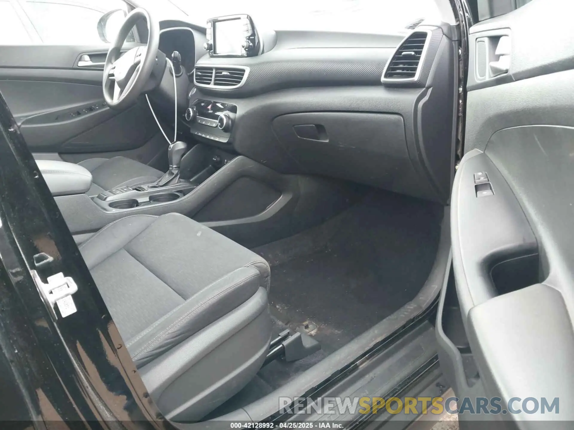 5 Фотография поврежденного автомобиля KM8J33A42LU141871 HYUNDAI TUCSON 2020