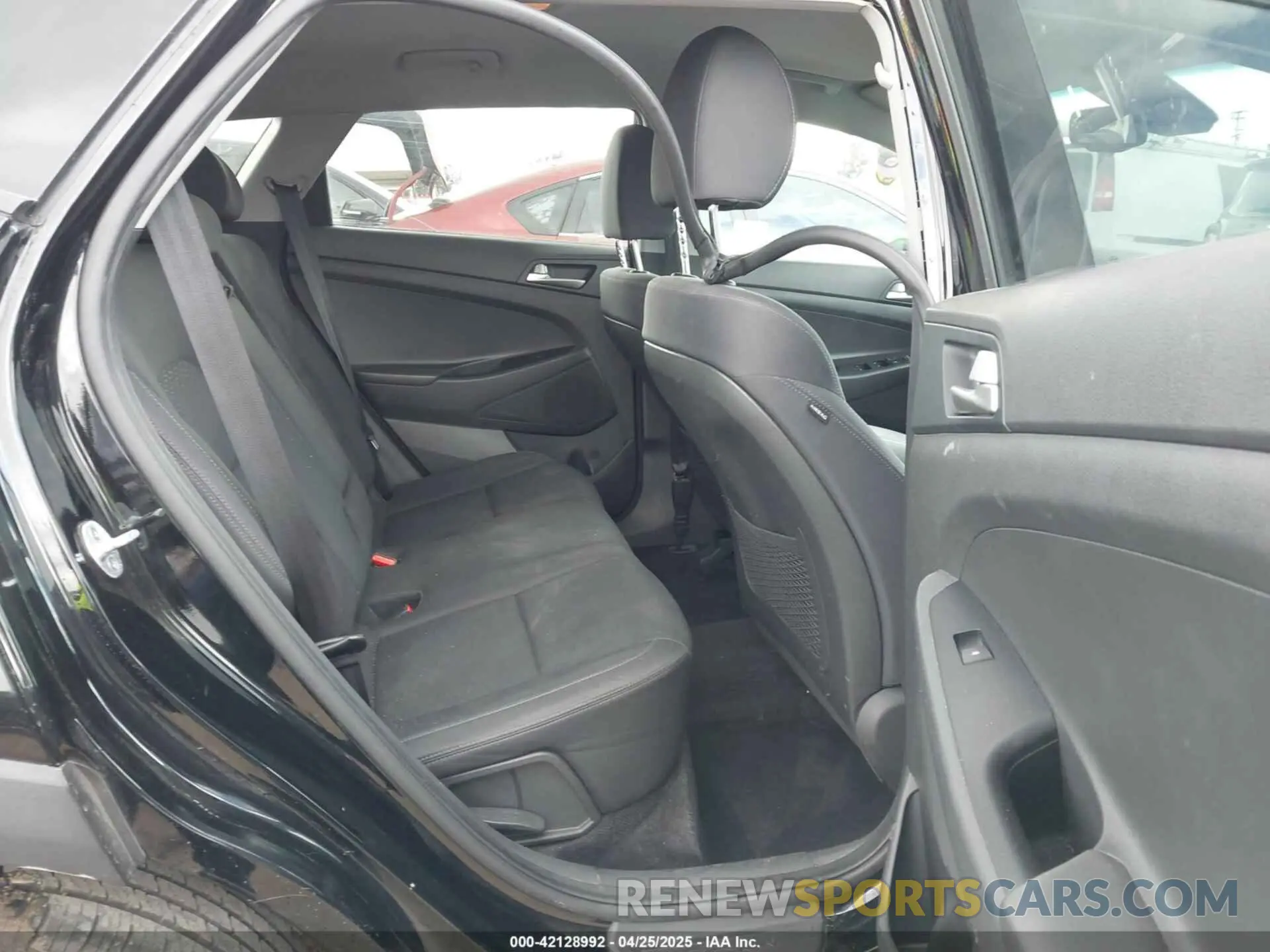 8 Фотография поврежденного автомобиля KM8J33A42LU141871 HYUNDAI TUCSON 2020