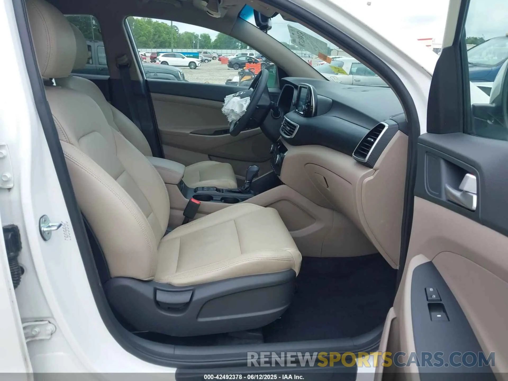 5 Photograph of a damaged car KM8J33A43LU112783 HYUNDAI TUCSON 2020