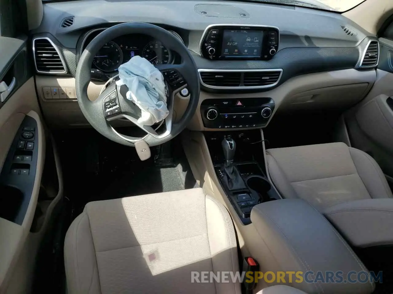 8 Photograph of a damaged car KM8J33A44LU268105 HYUNDAI TUCSON 2020