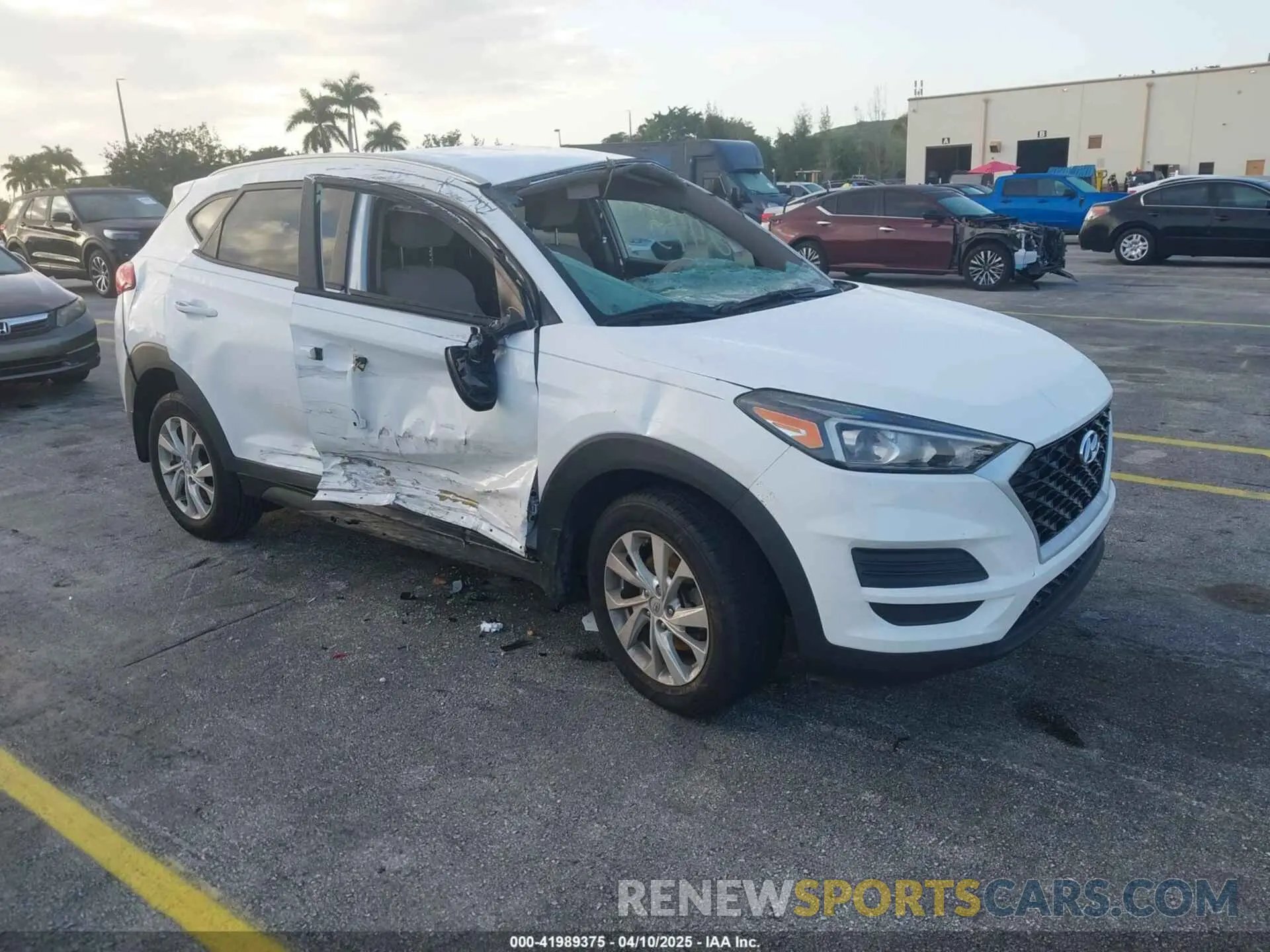 1 Photograph of a damaged car KM8J33A44LU272445 HYUNDAI TUCSON 2020