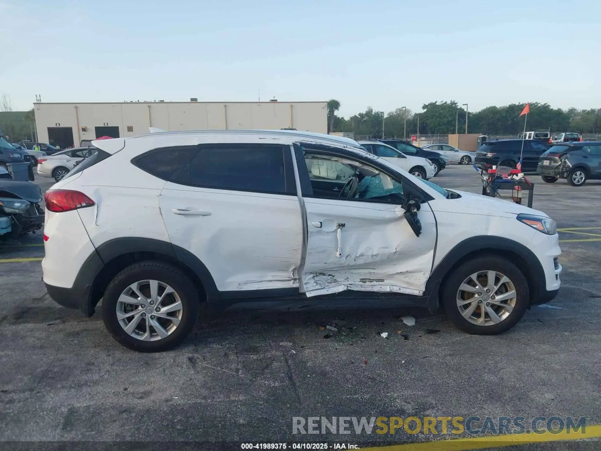 12 Photograph of a damaged car KM8J33A44LU272445 HYUNDAI TUCSON 2020