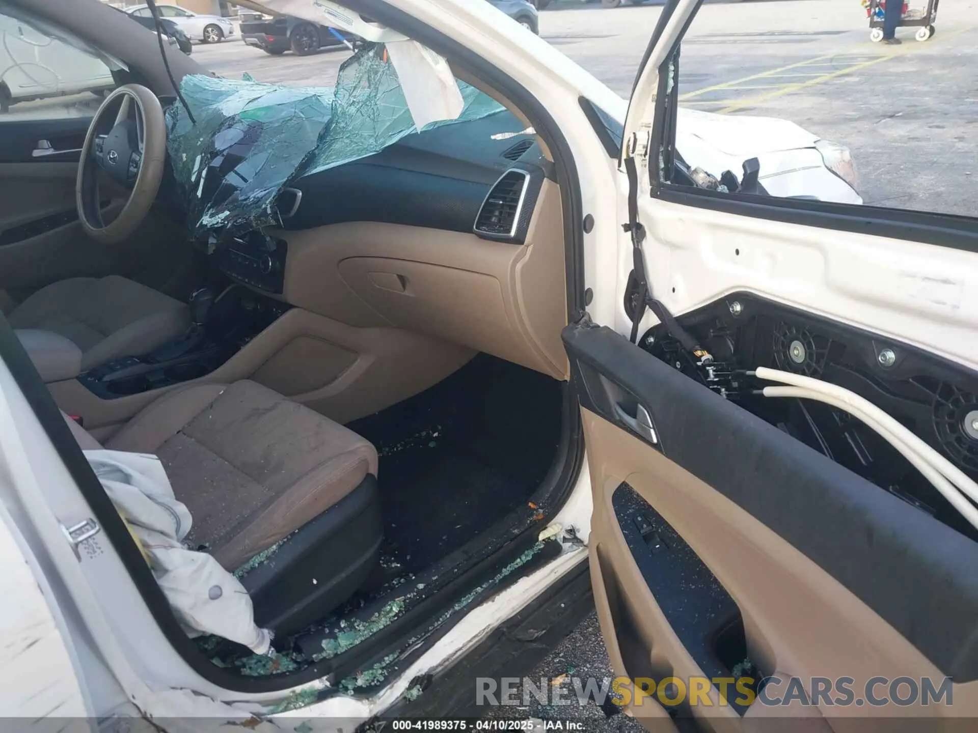 5 Photograph of a damaged car KM8J33A44LU272445 HYUNDAI TUCSON 2020