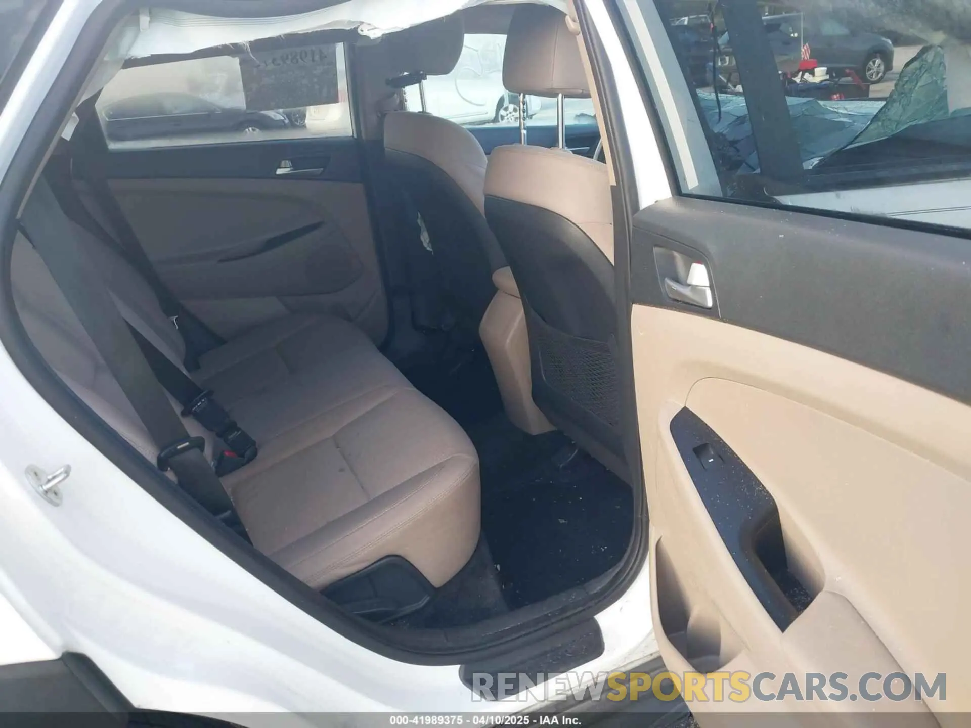 8 Photograph of a damaged car KM8J33A44LU272445 HYUNDAI TUCSON 2020