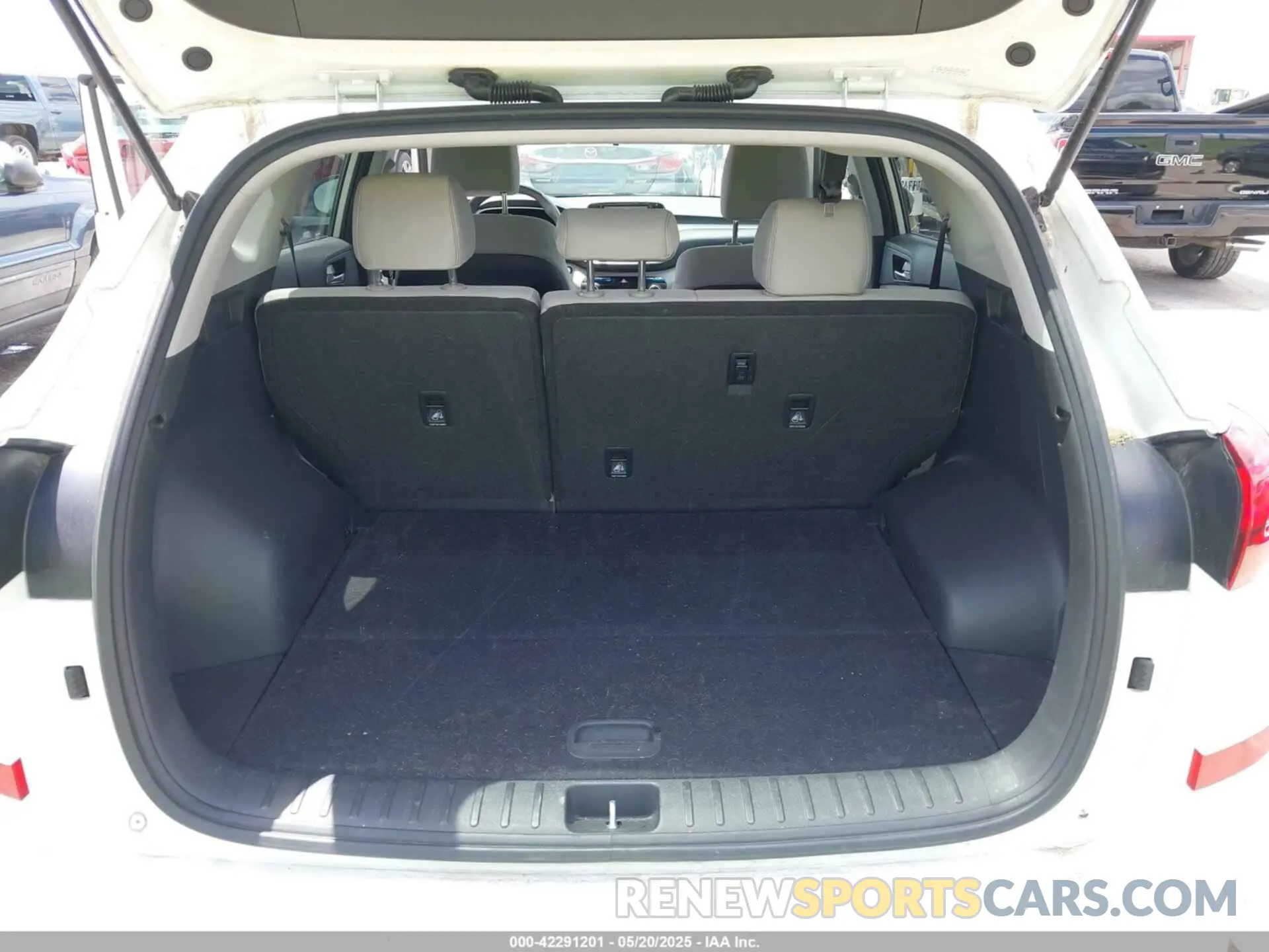 17 Фотография поврежденного автомобиля KM8J33A45LU114065 HYUNDAI TUCSON 2020