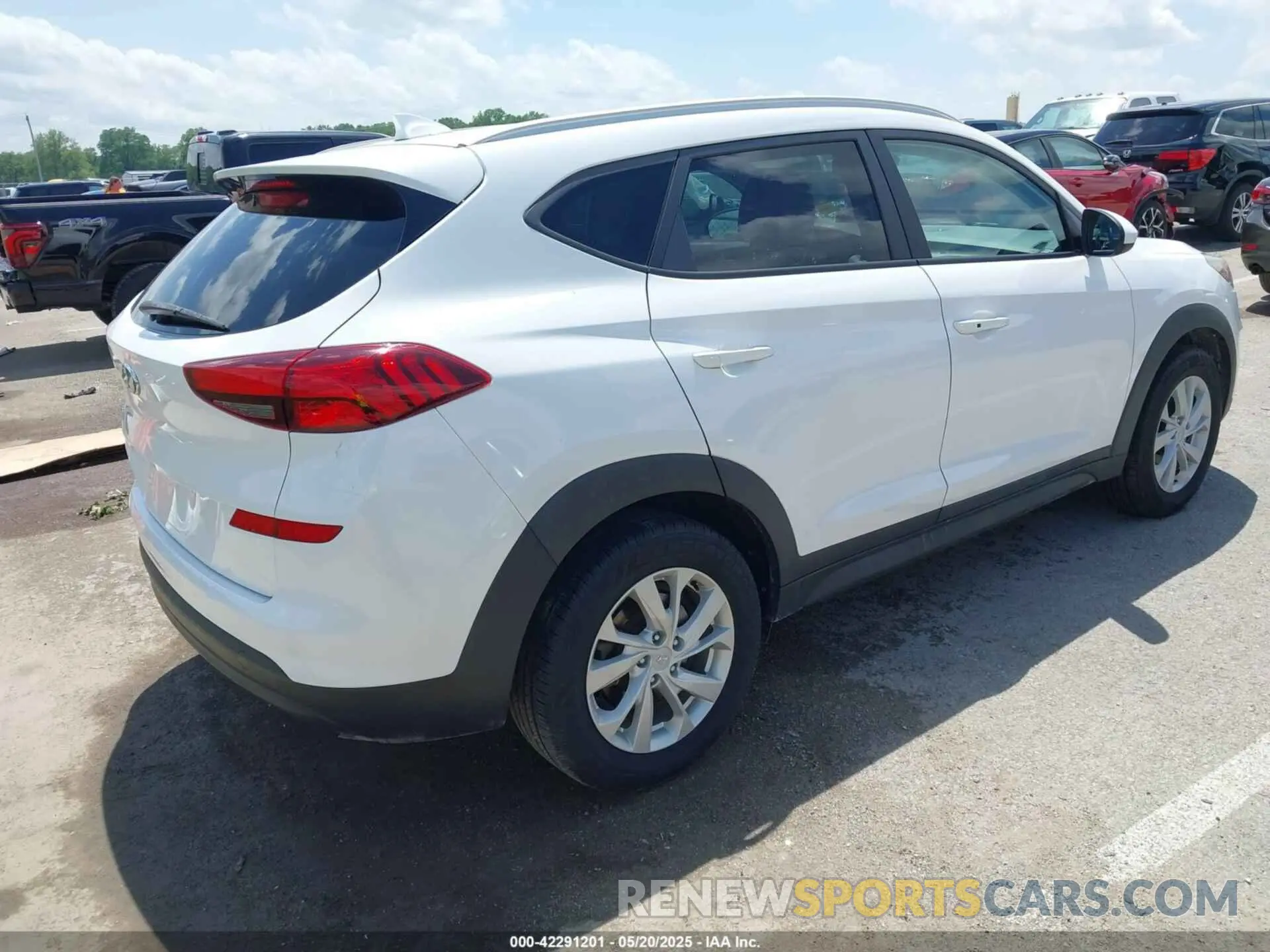 4 Фотография поврежденного автомобиля KM8J33A45LU114065 HYUNDAI TUCSON 2020