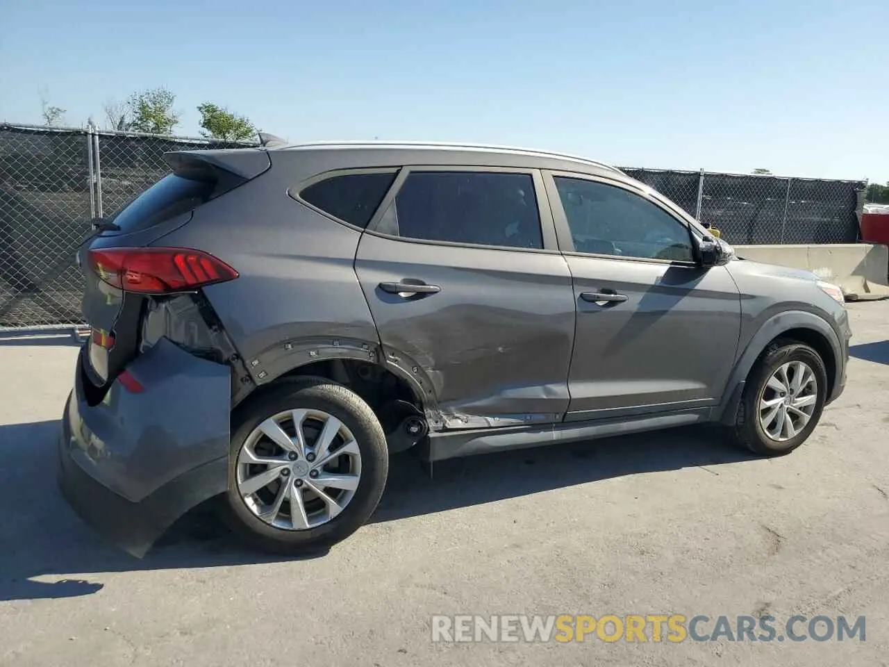 3 Фотография поврежденного автомобиля KM8J33A48LU123701 HYUNDAI TUCSON 2020