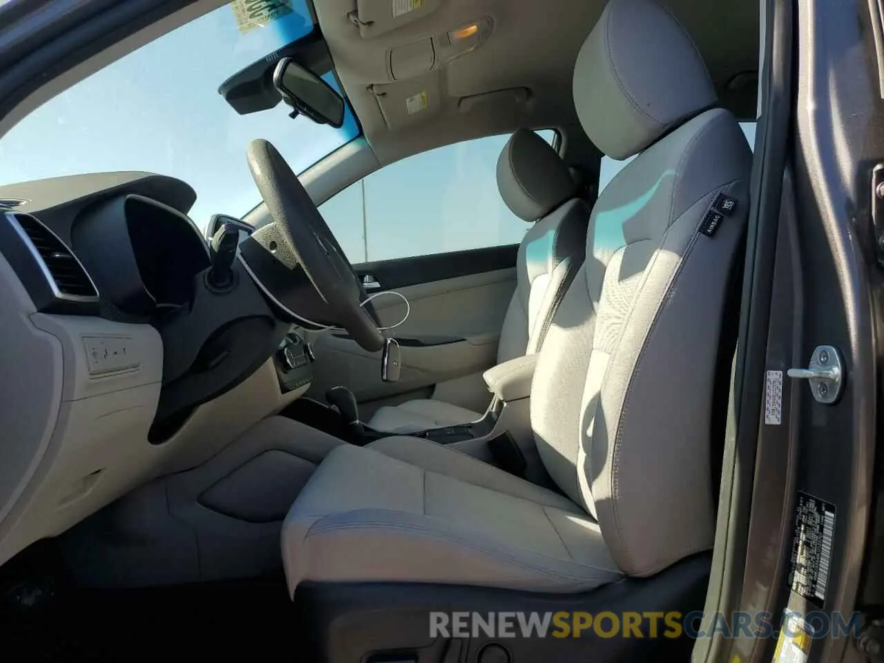 7 Фотография поврежденного автомобиля KM8J33A48LU123701 HYUNDAI TUCSON 2020