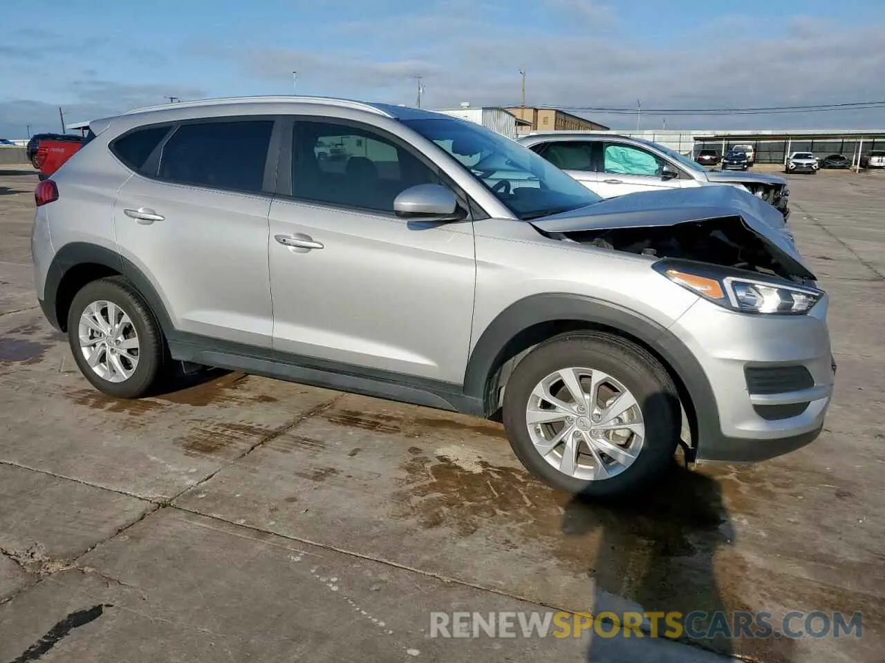 4 Фотография поврежденного автомобиля KM8J33A49LU142337 HYUNDAI TUCSON 2020