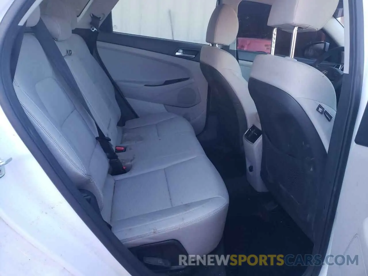 10 Photograph of a damaged car KM8J33AL3LU149436 HYUNDAI TUCSON 2020