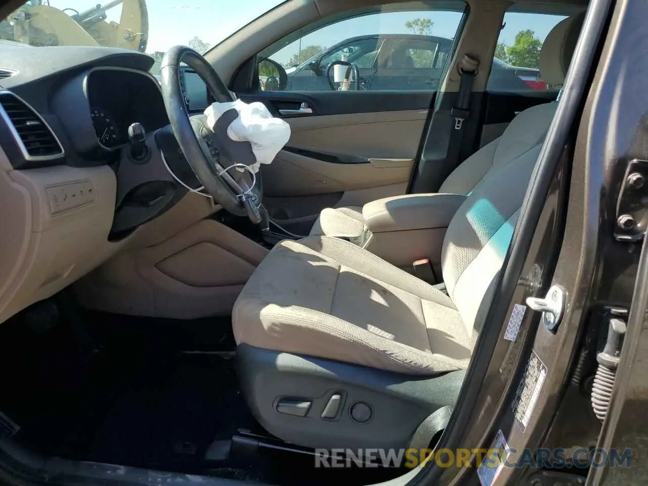 7 Photograph of a damaged car KM8J33AL6LU189882 HYUNDAI TUCSON 2020