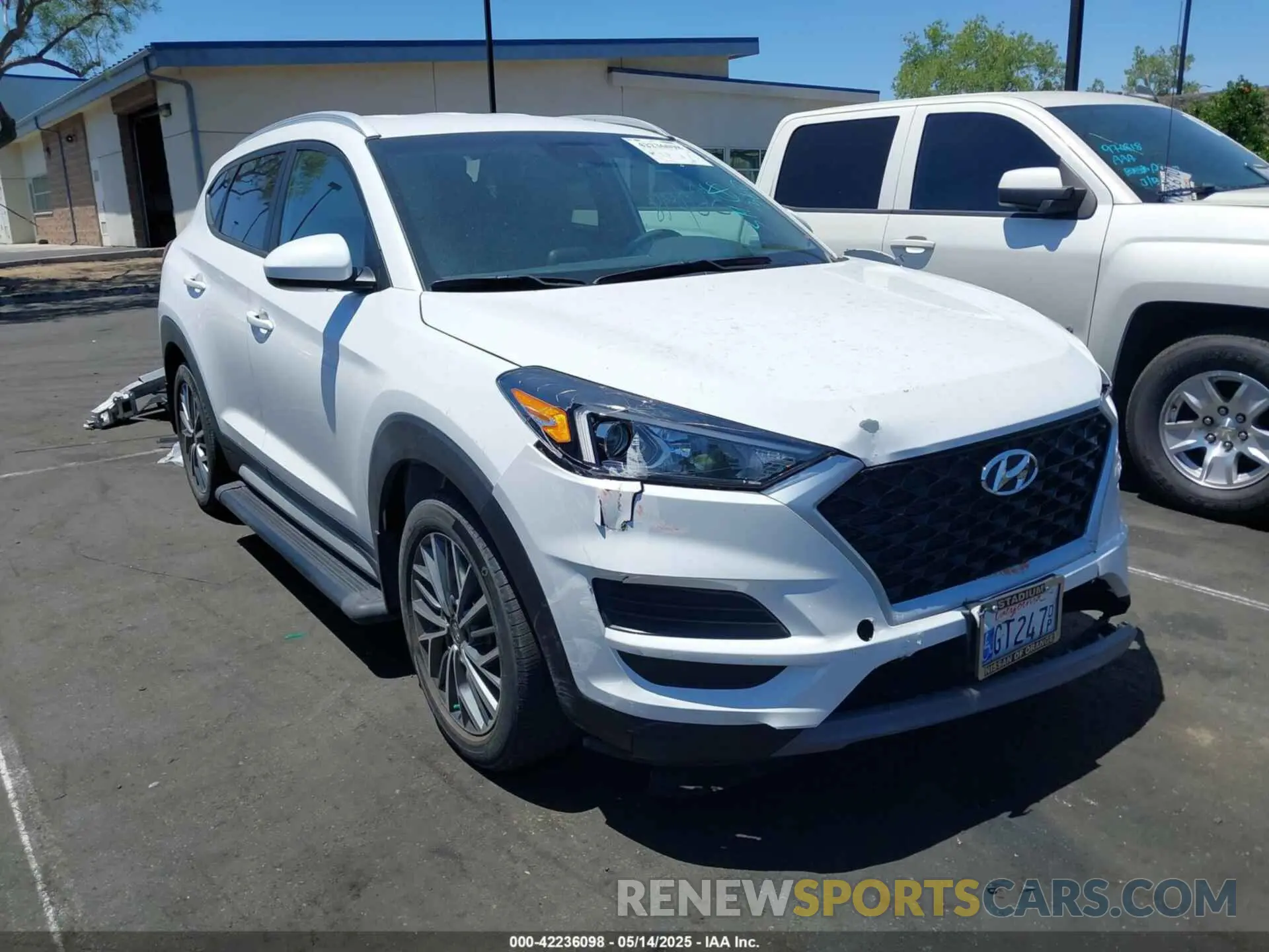 1 Photograph of a damaged car KM8J33AL8LU142692 HYUNDAI TUCSON 2020
