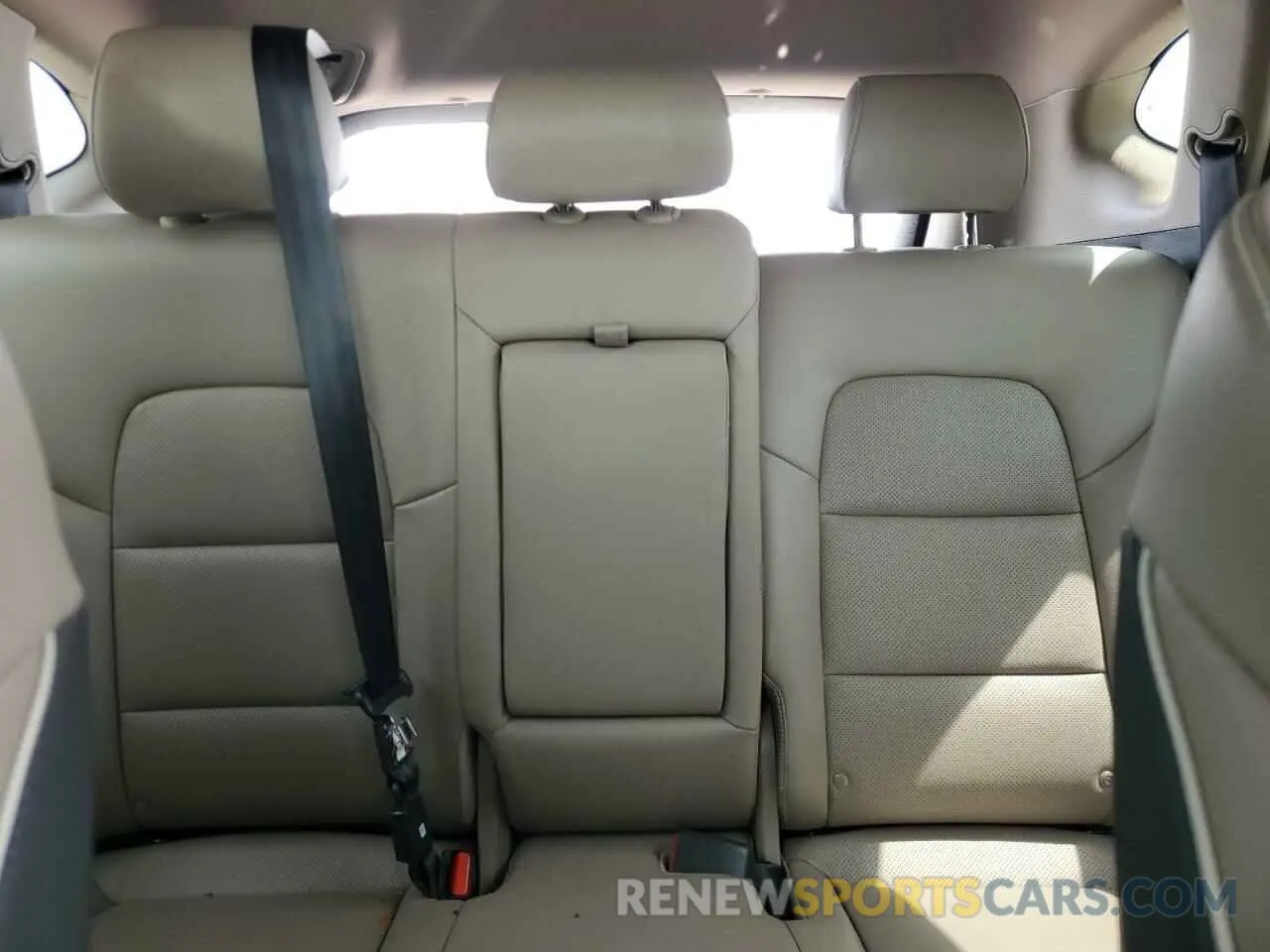 10 Фотография поврежденного автомобиля KM8J33ALXLU259416 HYUNDAI TUCSON 2020
