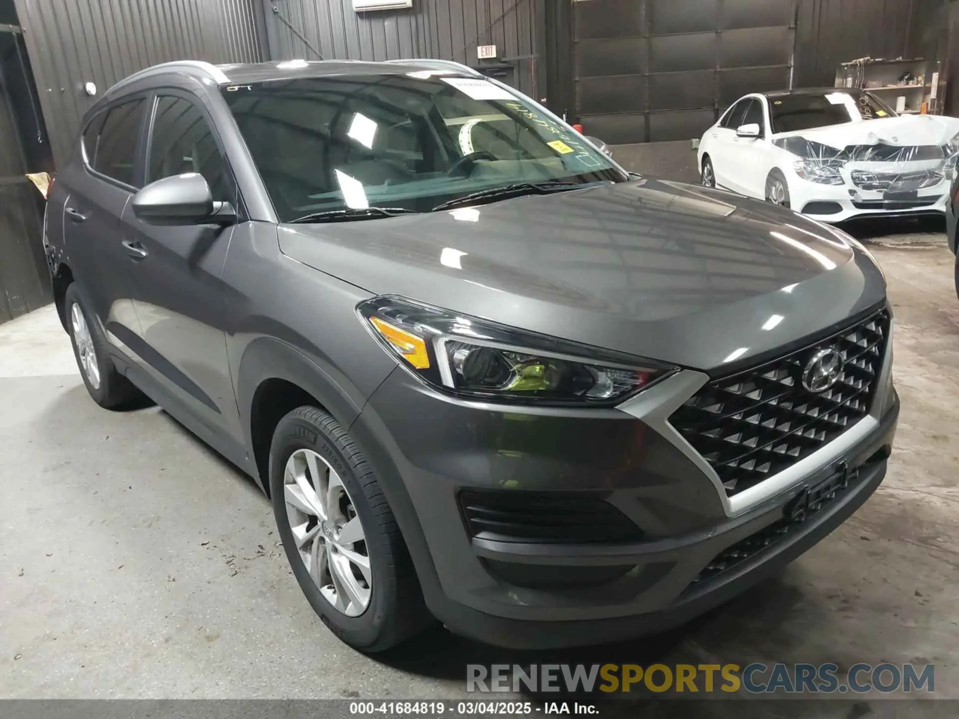 1 Photograph of a damaged car KM8J3CA45LU136535 HYUNDAI TUCSON 2020