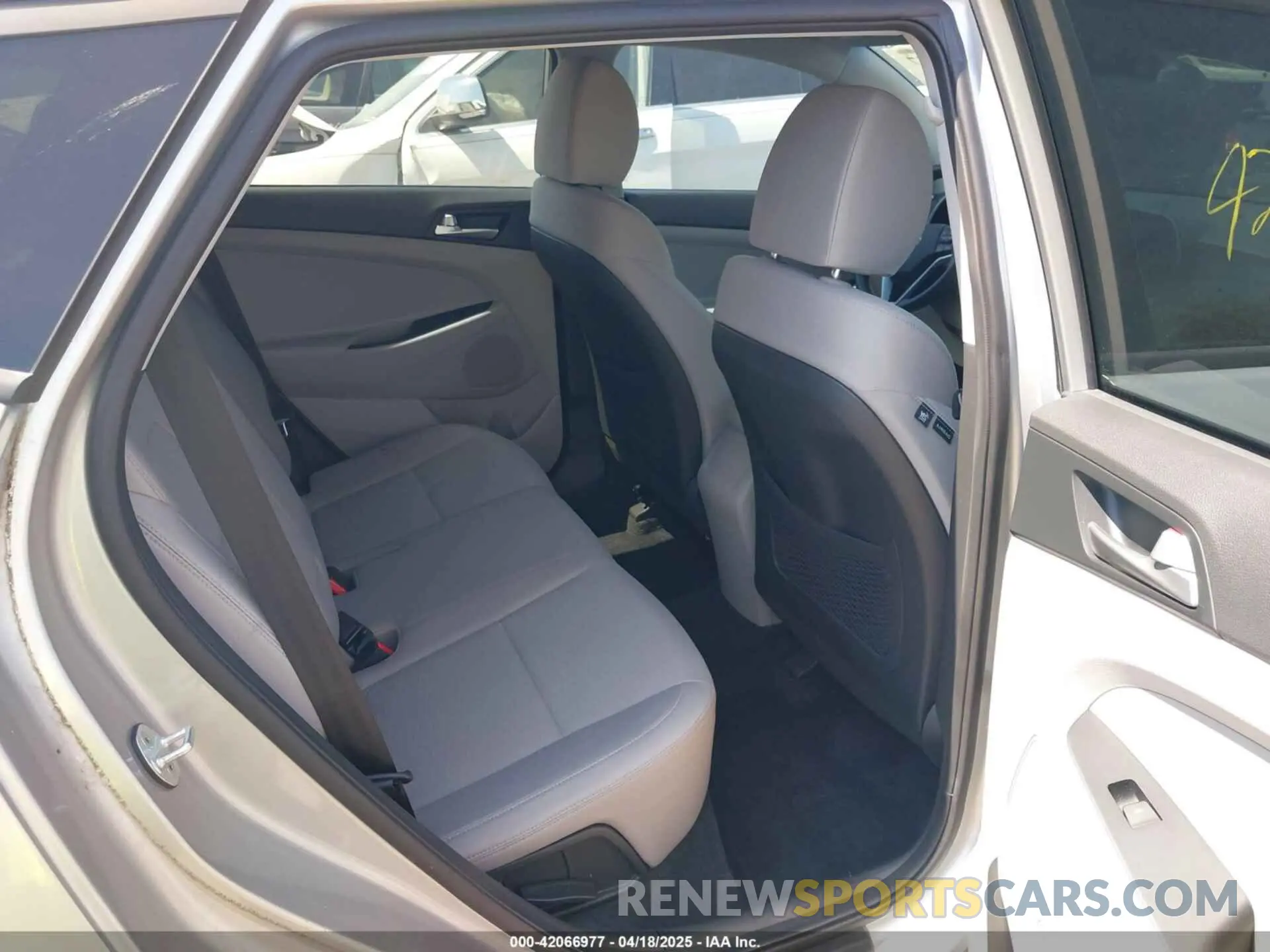 8 Photograph of a damaged car KM8J3CA45LU226316 HYUNDAI TUCSON 2020