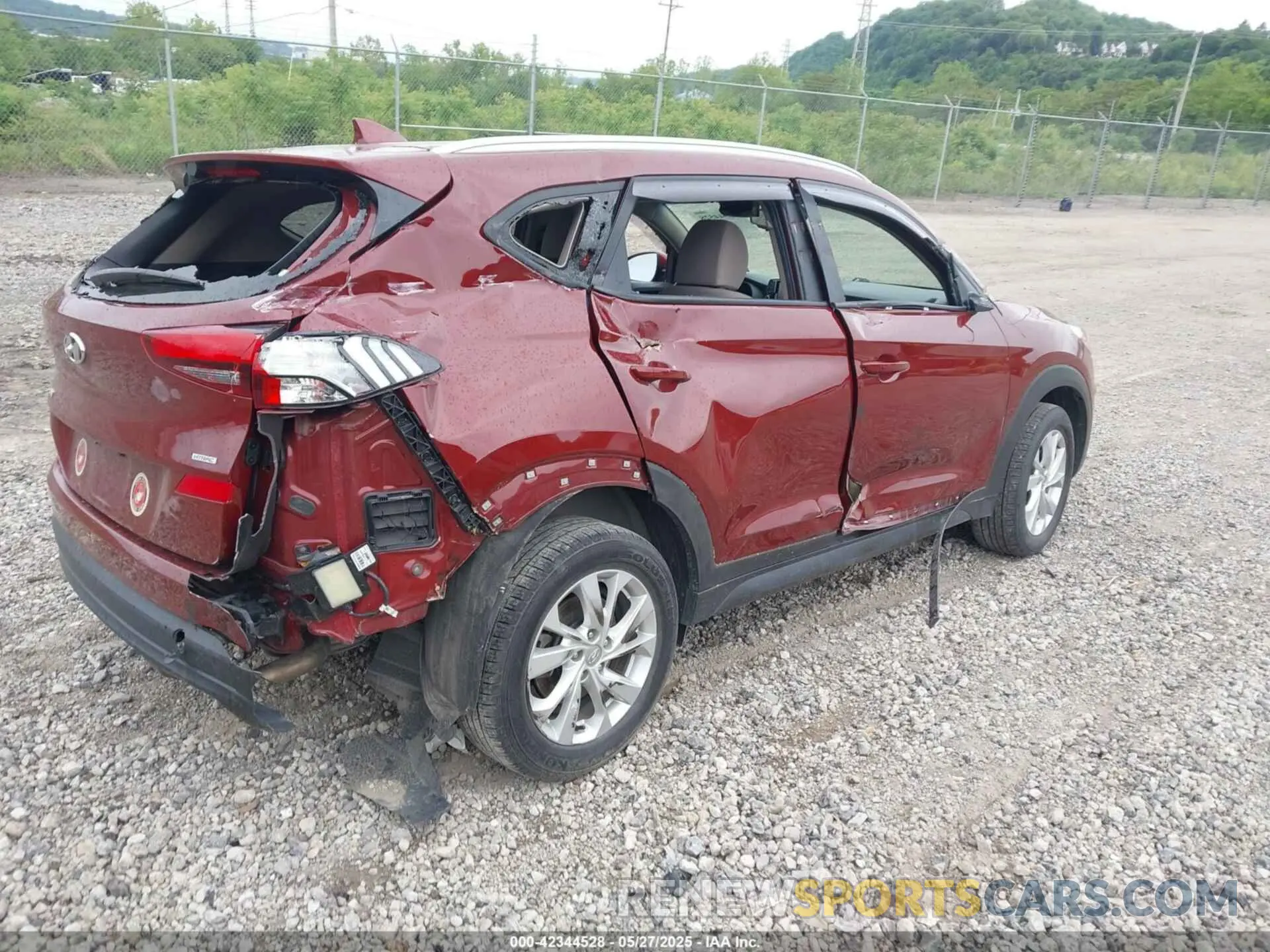 4 Photograph of a damaged car KM8J3CA46LU267571 HYUNDAI TUCSON 2020