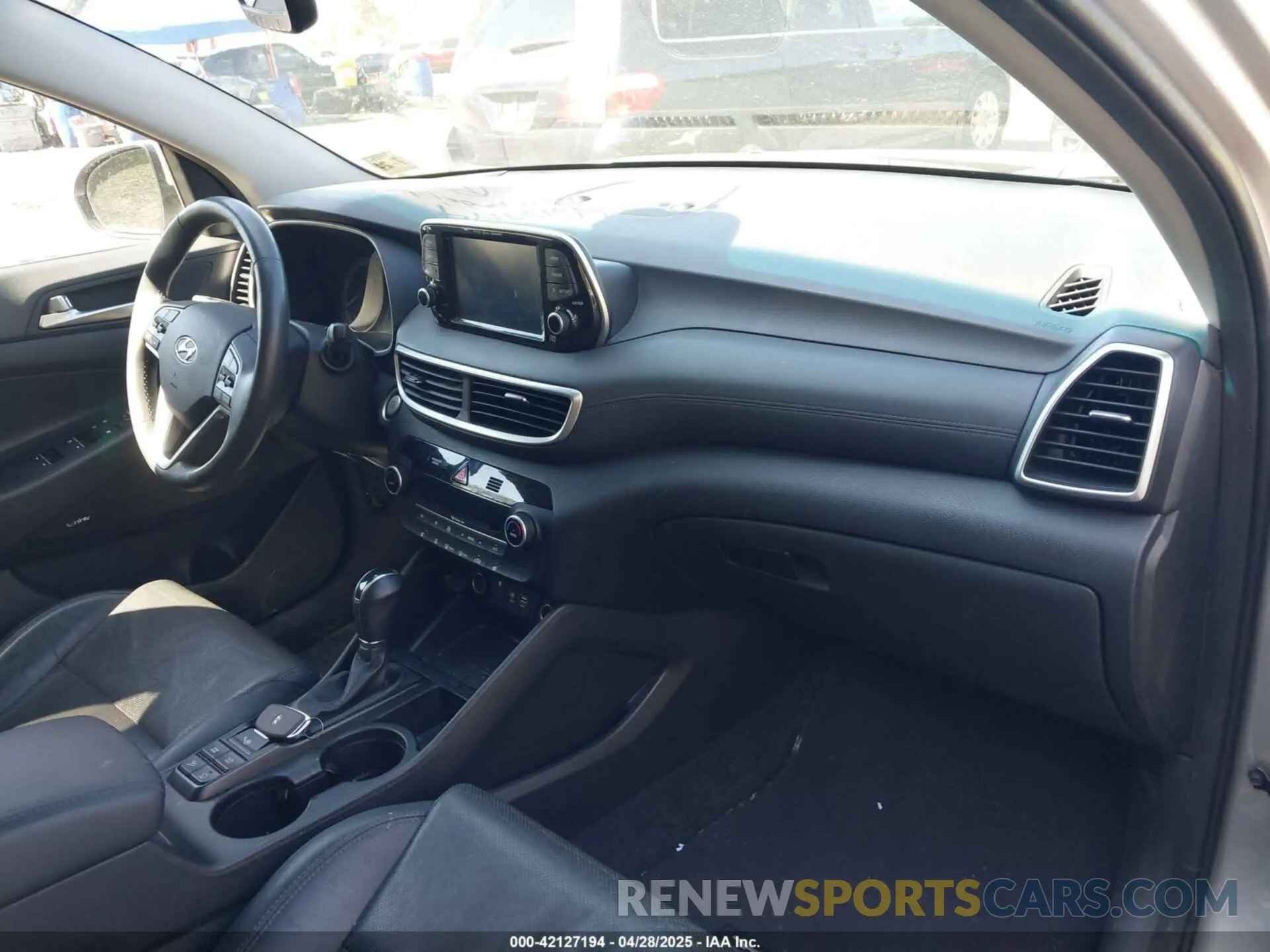 5 Photograph of a damaged car KM8J3CAL1LU221394 HYUNDAI TUCSON 2020