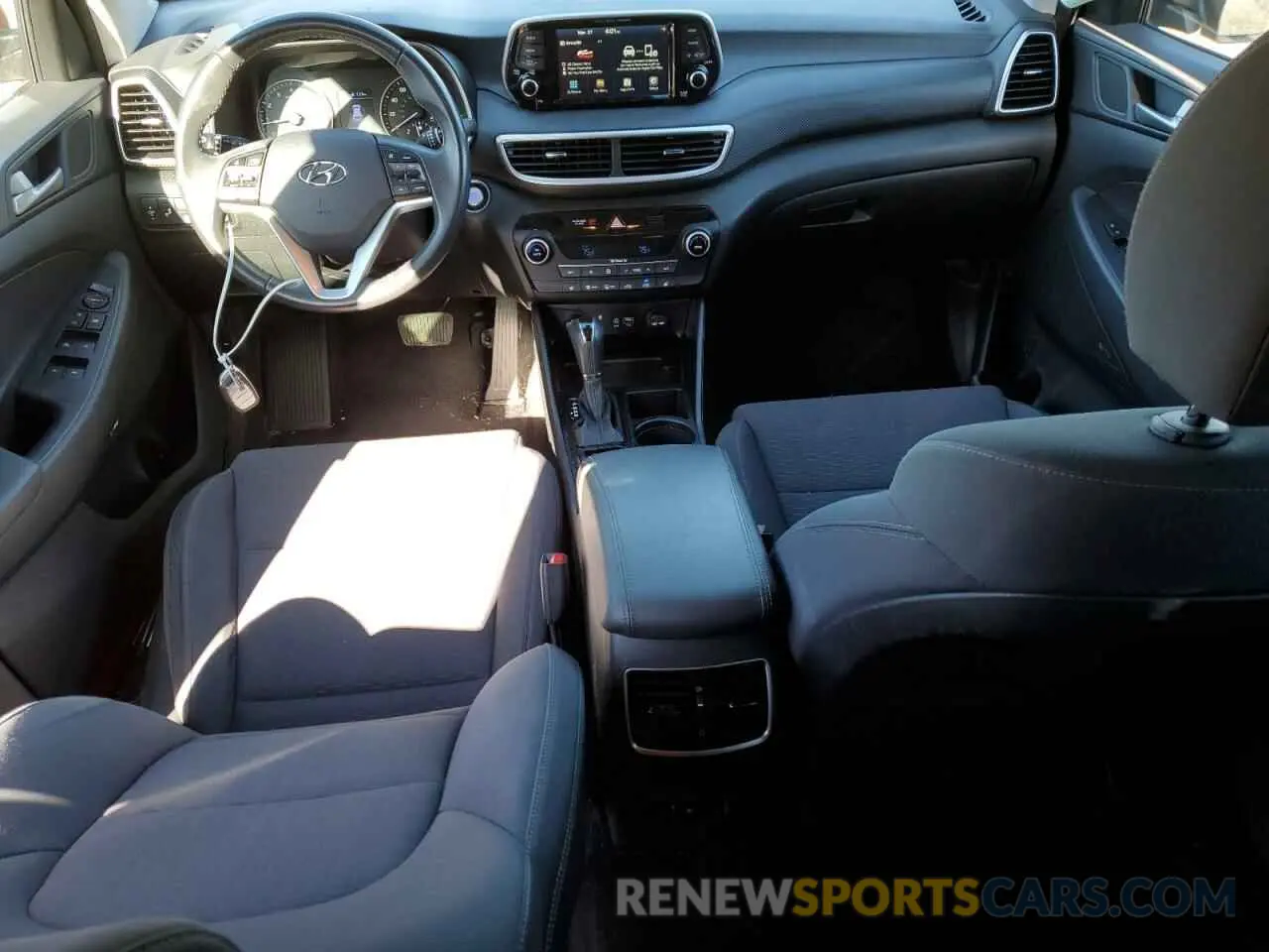 8 Photograph of a damaged car KM8J3CAL3LU268622 HYUNDAI TUCSON 2020