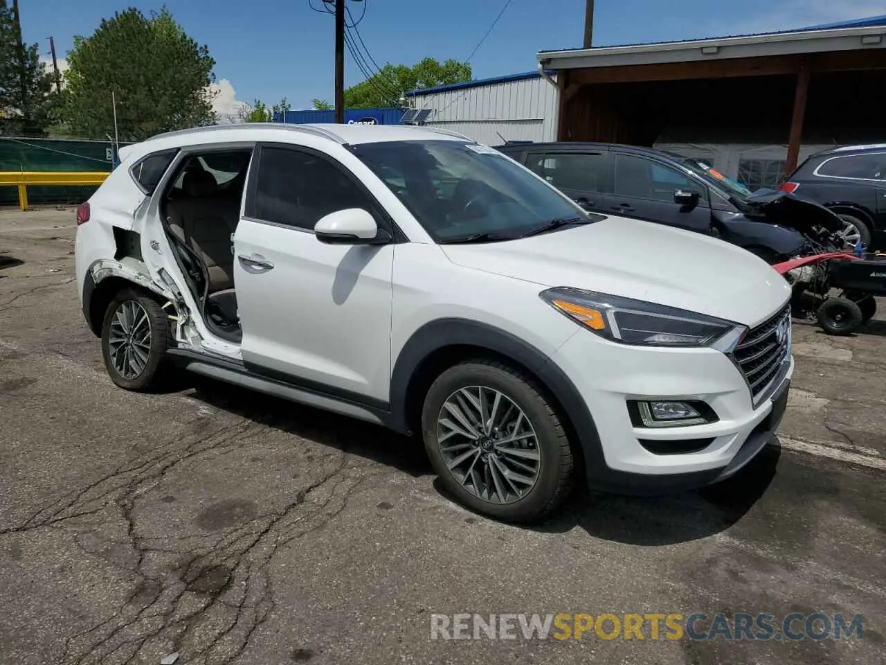 4 Photograph of a damaged car KM8J3CAL4LU170666 HYUNDAI TUCSON 2020