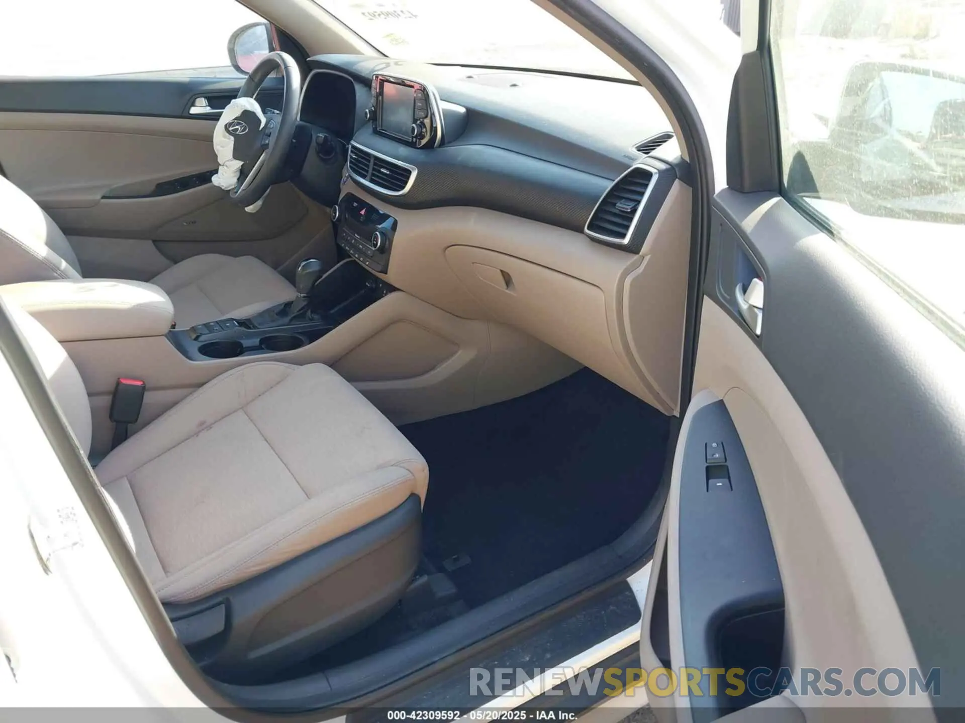 5 Фотография поврежденного автомобиля KM8J3CAL5LU111920 HYUNDAI TUCSON 2020
