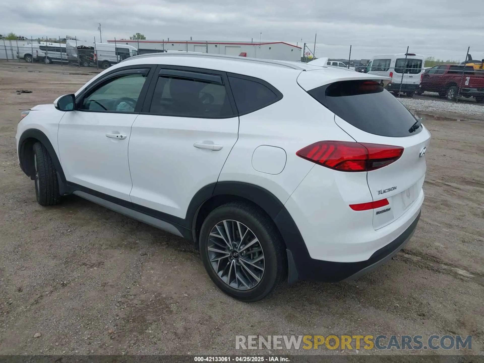 3 Фотография поврежденного автомобиля KM8J3CAL7LU179054 HYUNDAI TUCSON 2020