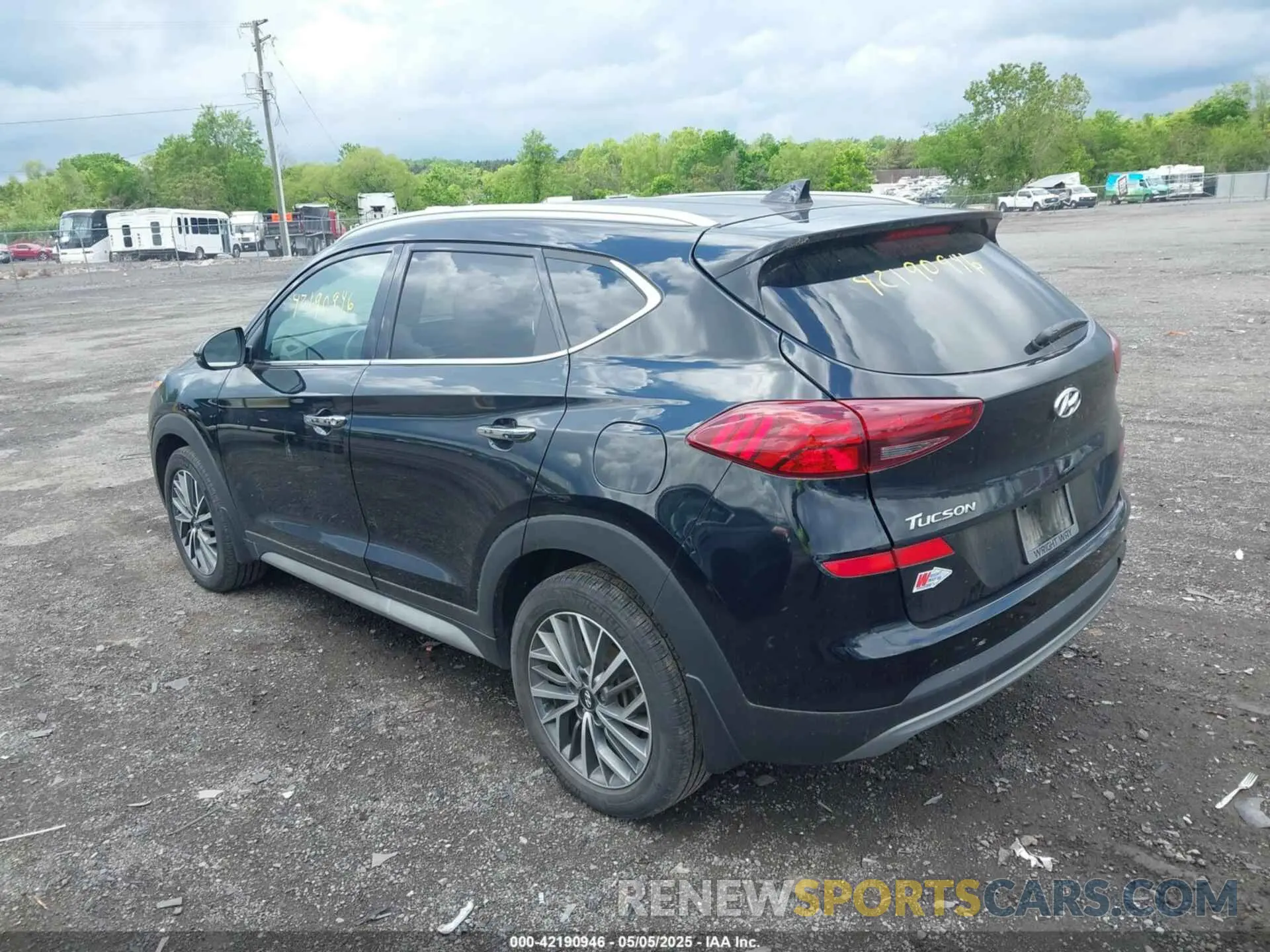 3 Photograph of a damaged car KM8J3CAL9LU231915 HYUNDAI TUCSON 2020