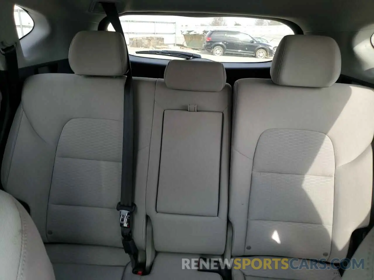 10 Photograph of a damaged car KM8J23A41MU299106 HYUNDAI TUCSON 2021