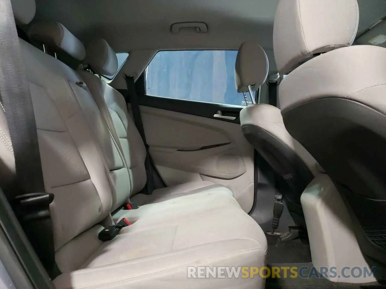 11 Photograph of a damaged car KM8J23A44MU406858 HYUNDAI TUCSON 2021
