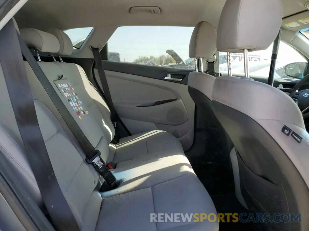 11 Photograph of a damaged car KM8J23A45MU400261 HYUNDAI TUCSON 2021