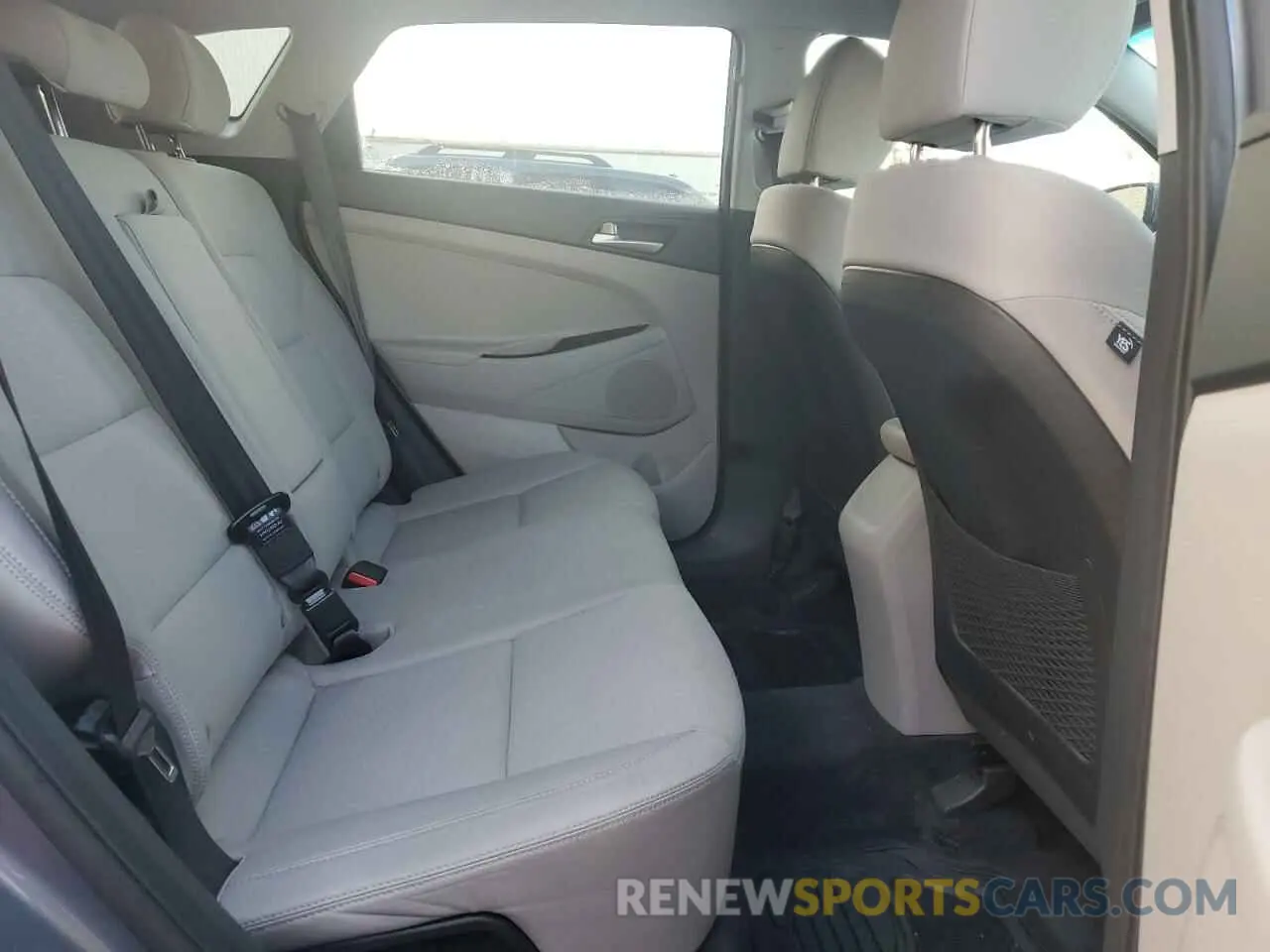 11 Photograph of a damaged car KM8J23A46MU383292 HYUNDAI TUCSON 2021