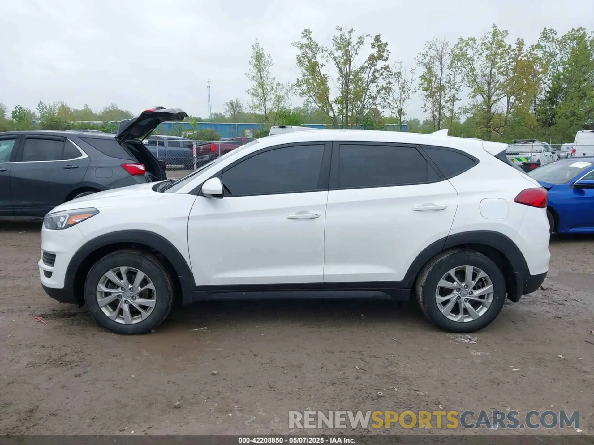 14 Photograph of a damaged car KM8J2CA41MU286484 HYUNDAI TUCSON 2021