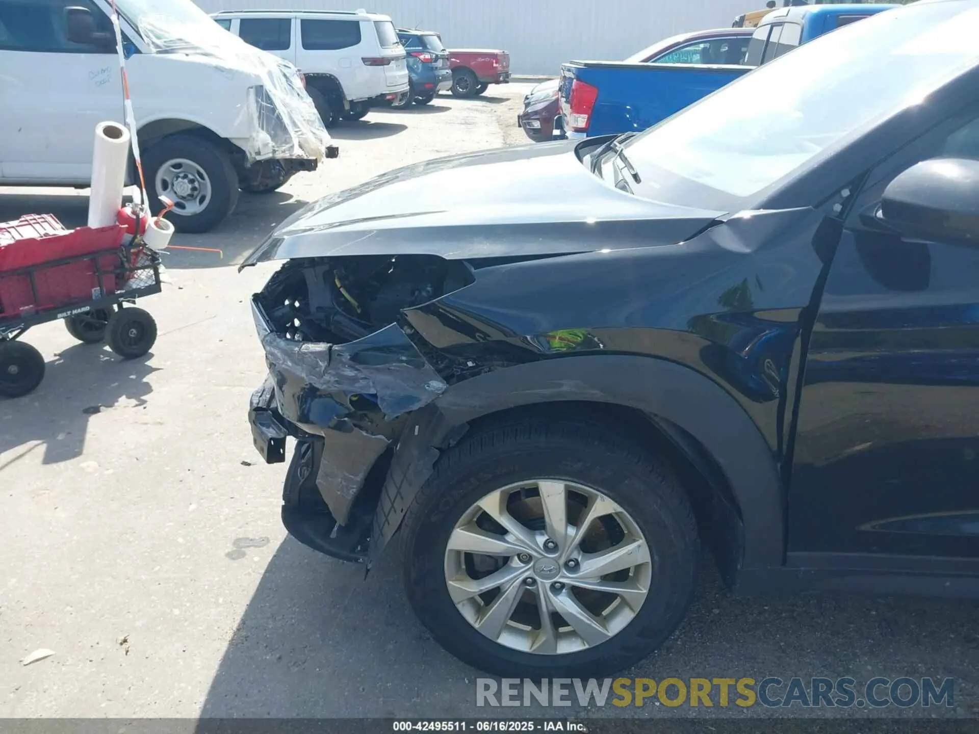 18 Photograph of a damaged car KM8J2CA43MU383007 HYUNDAI TUCSON 2021