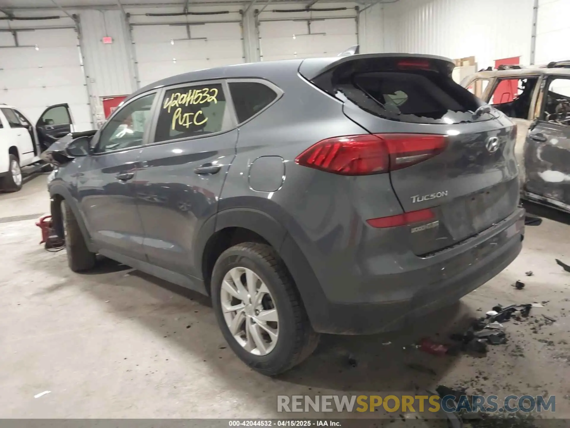 3 Photograph of a damaged car KM8J2CA44MU286138 HYUNDAI TUCSON 2021