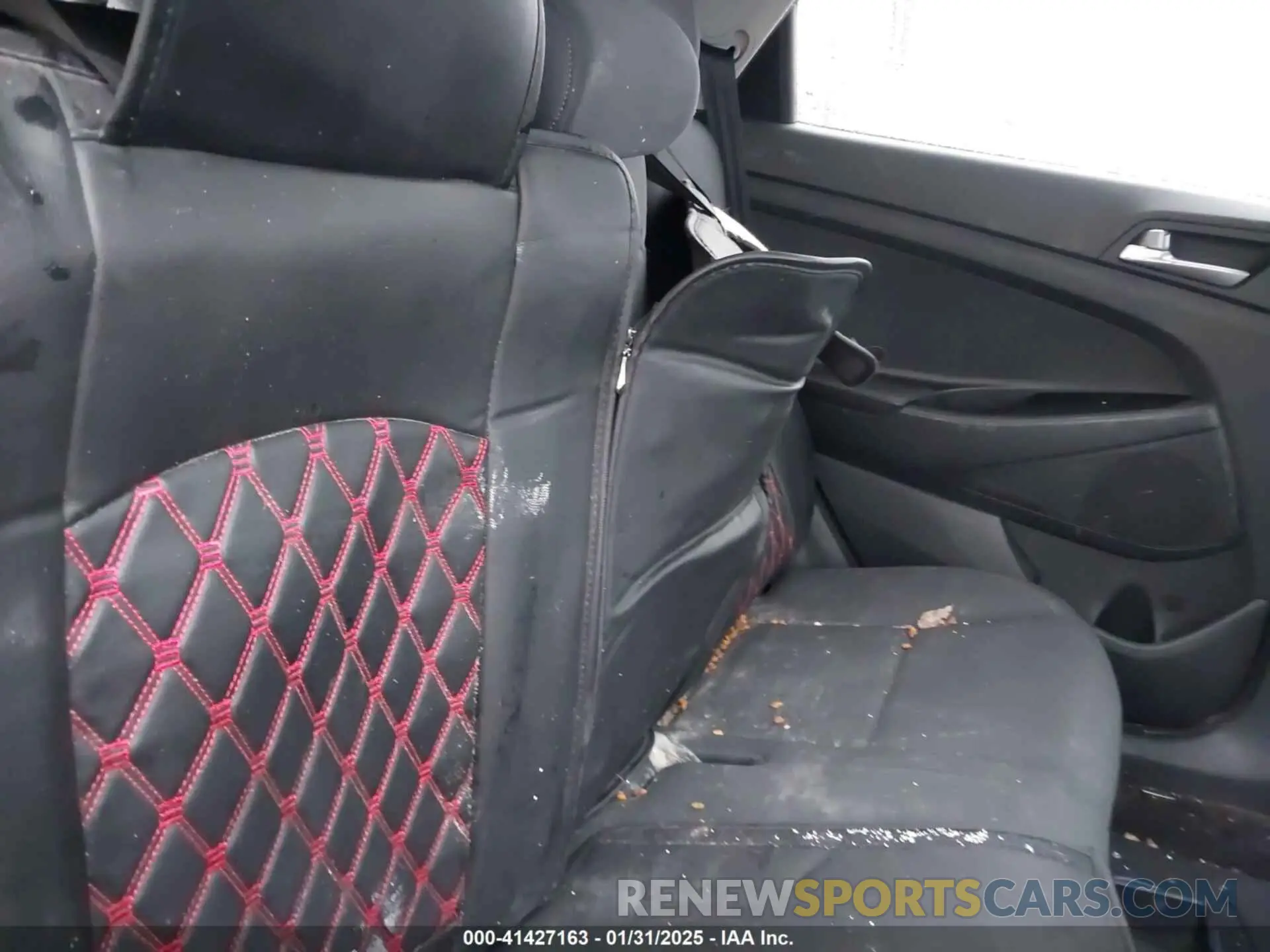 8 Photograph of a damaged car KM8J2CA45MU386491 HYUNDAI TUCSON 2021