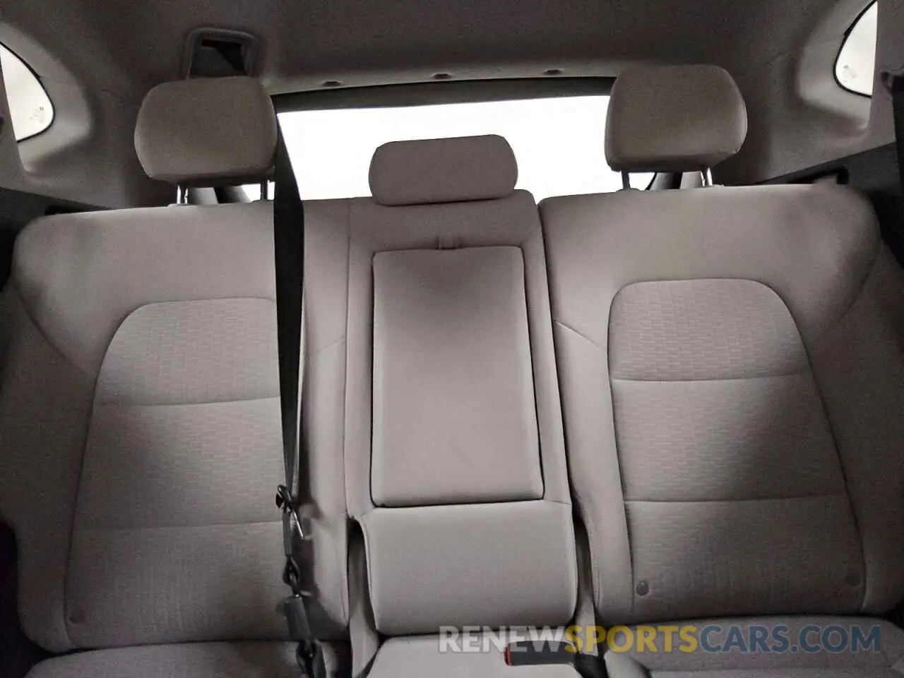 10 Photograph of a damaged car KM8J33A42MU392228 HYUNDAI TUCSON 2021