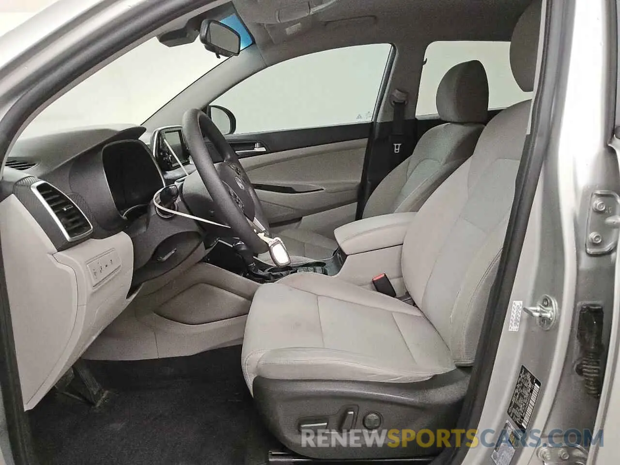 7 Photograph of a damaged car KM8J33A42MU392228 HYUNDAI TUCSON 2021