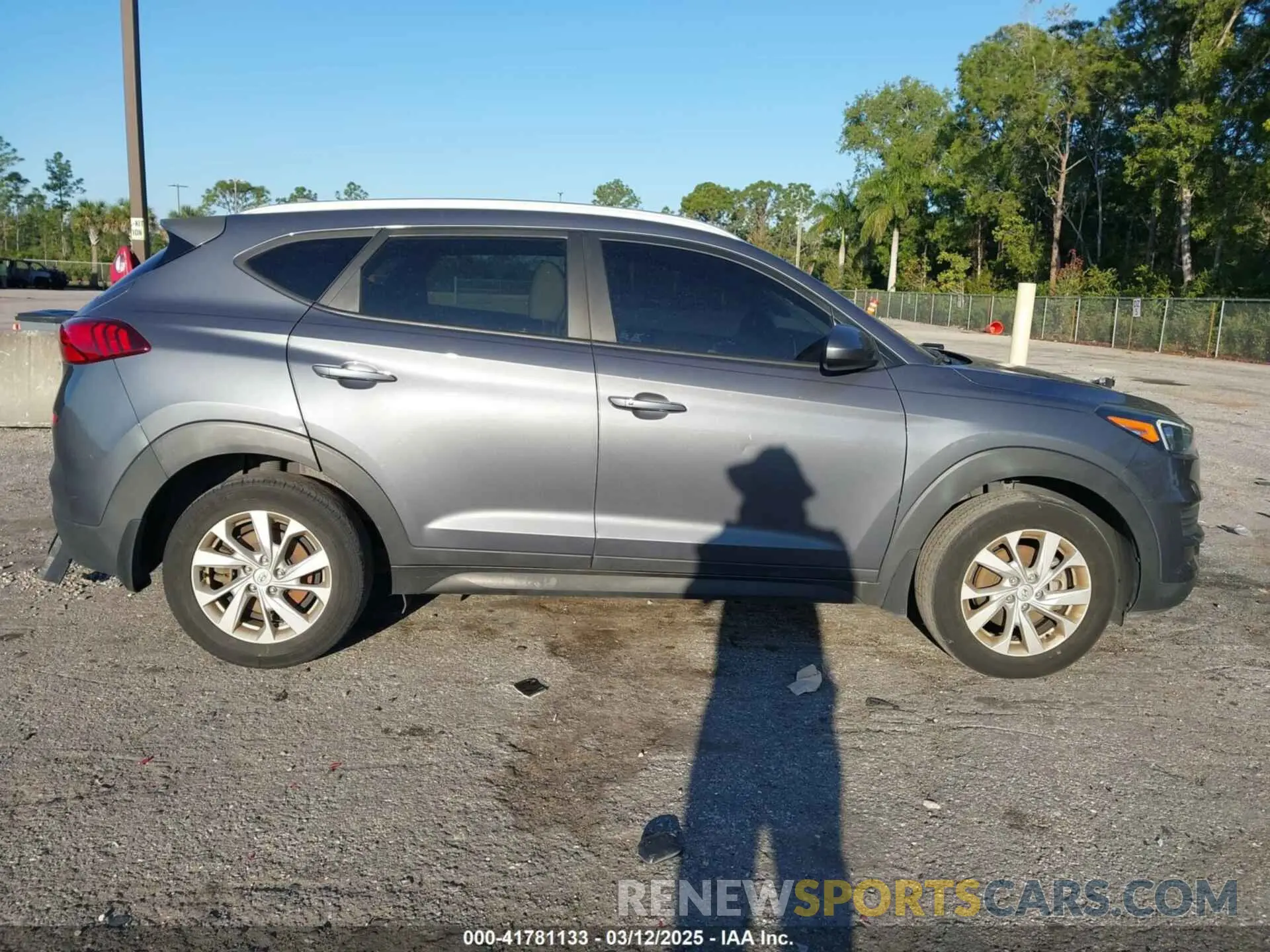 13 Photograph of a damaged car KM8J33A43MU286709 HYUNDAI TUCSON 2021