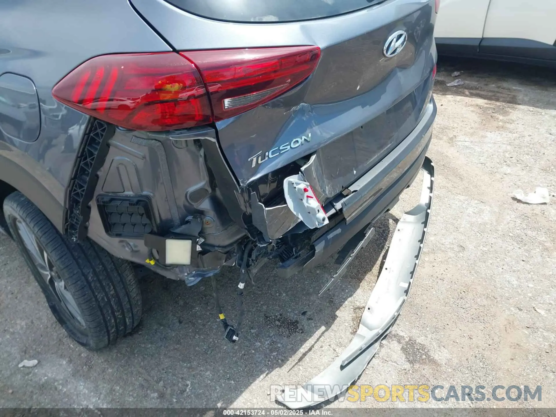 6 Photograph of a damaged car KM8J33AL2MU325832 HYUNDAI TUCSON 2021