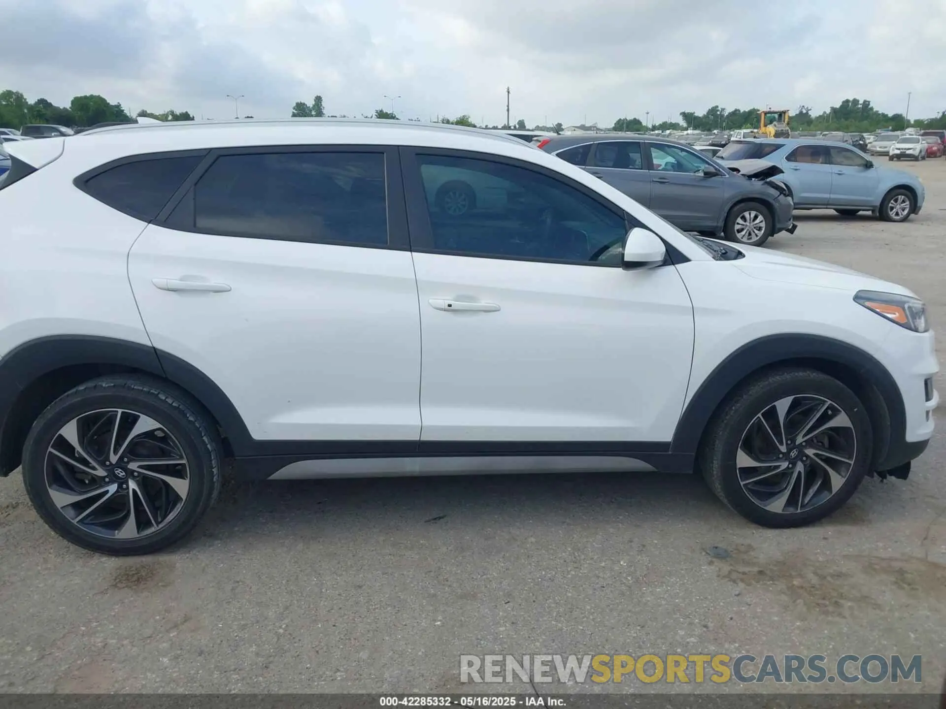13 Photograph of a damaged car KM8J33AL4MU313925 HYUNDAI TUCSON 2021