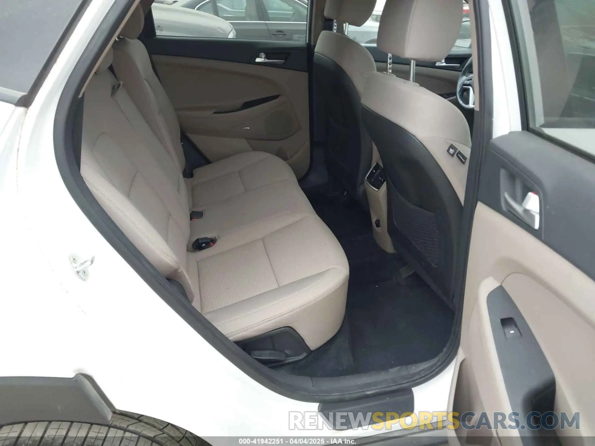 8 Фотография поврежденного автомобиля KM8J33AL4MU369315 HYUNDAI TUCSON 2021