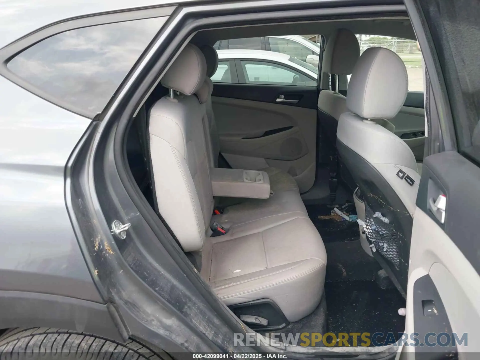 8 Photograph of a damaged car KM8J33AL9MU409114 HYUNDAI TUCSON 2021