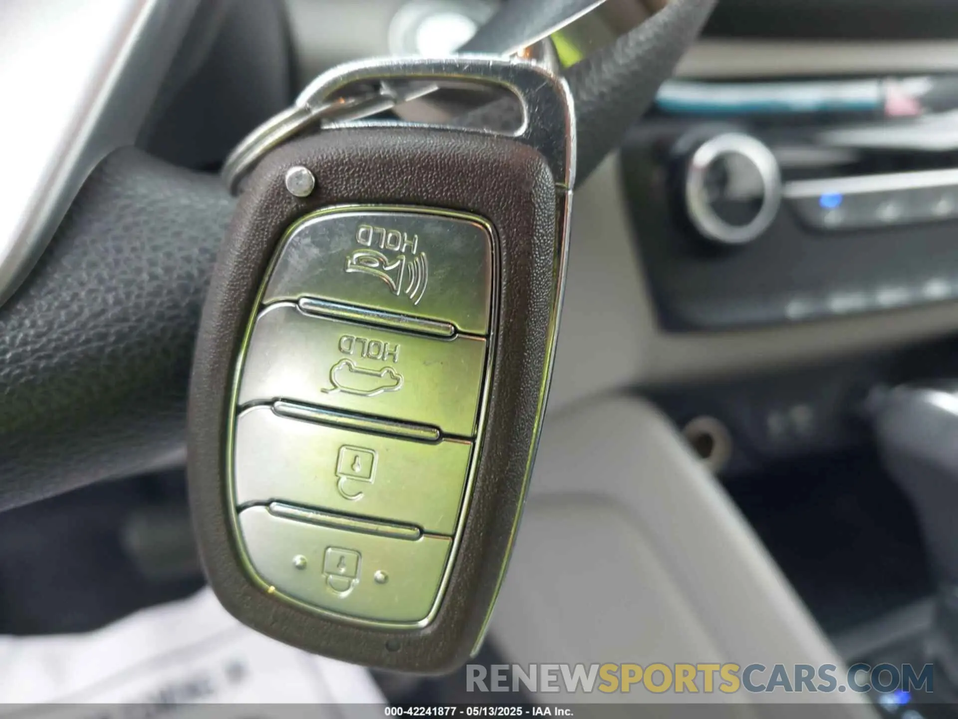 11 Photograph of a damaged car KM8J3CA41MU327869 HYUNDAI TUCSON 2021