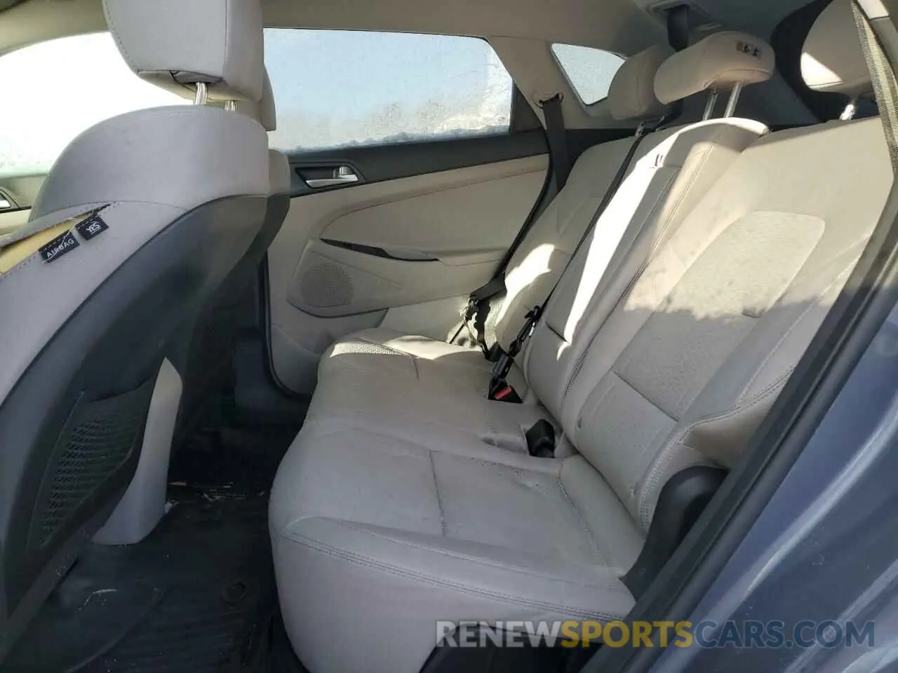 11 Photograph of a damaged car KM8J3CA47MU383329 HYUNDAI TUCSON 2021