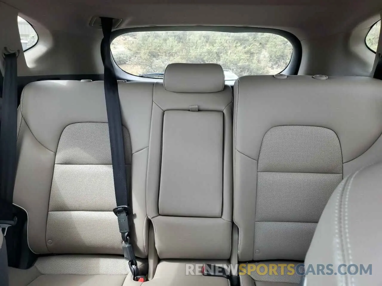 10 Photograph of a damaged car KM8J3CAL1MU315440 HYUNDAI TUCSON 2021