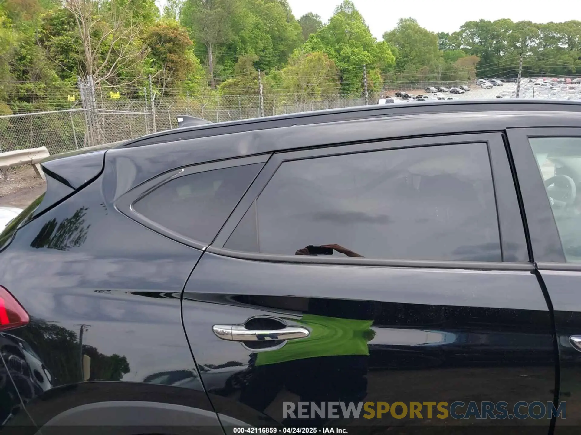 12 Photograph of a damaged car KM8J3CAL2MU320419 HYUNDAI TUCSON 2021