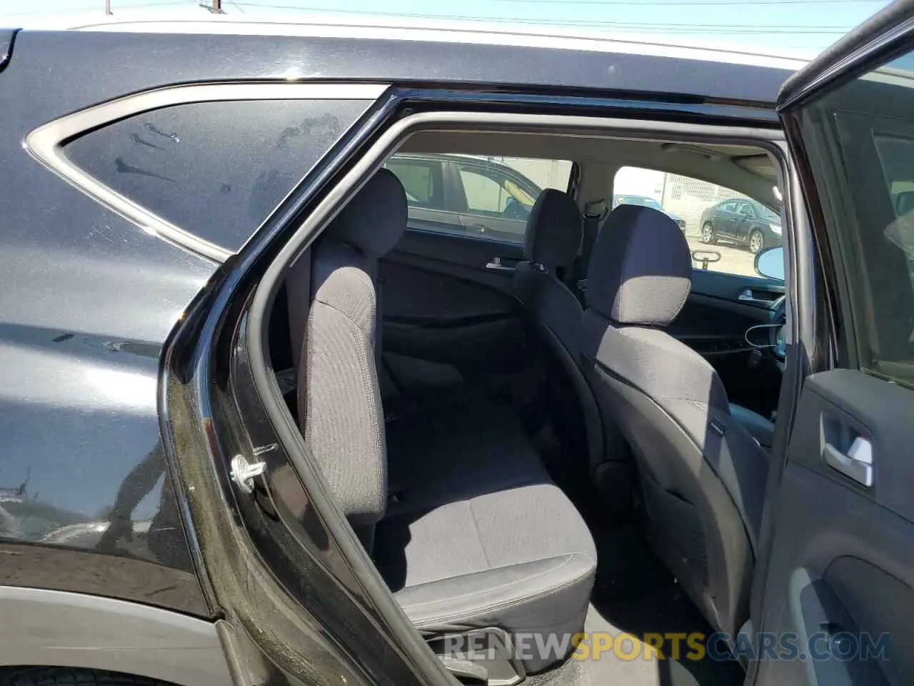 11 Photograph of a damaged car KM8J3CAL6MU367579 HYUNDAI TUCSON 2021