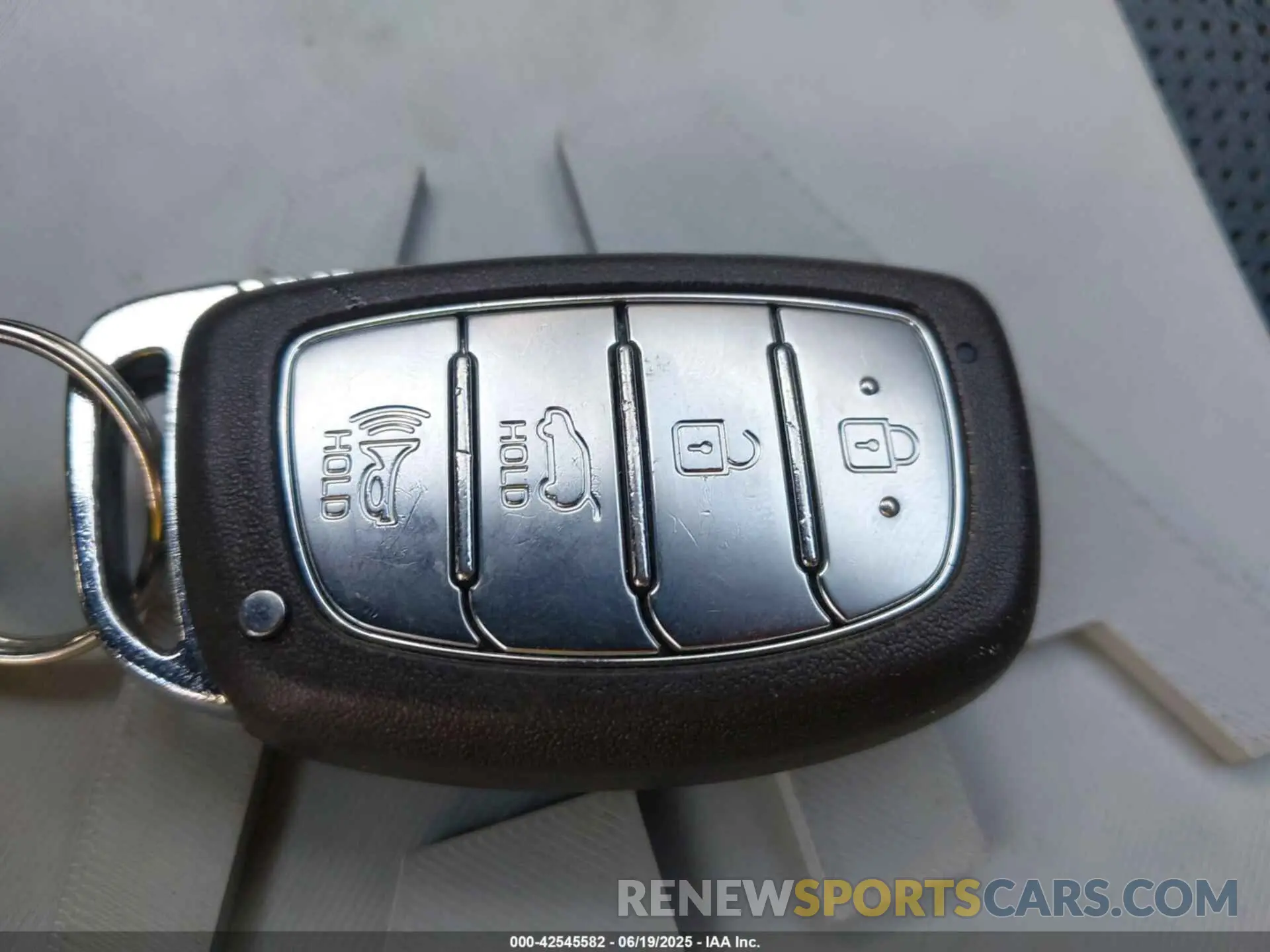 11 Photograph of a damaged car KM8J3CALXMU338909 HYUNDAI TUCSON 2021