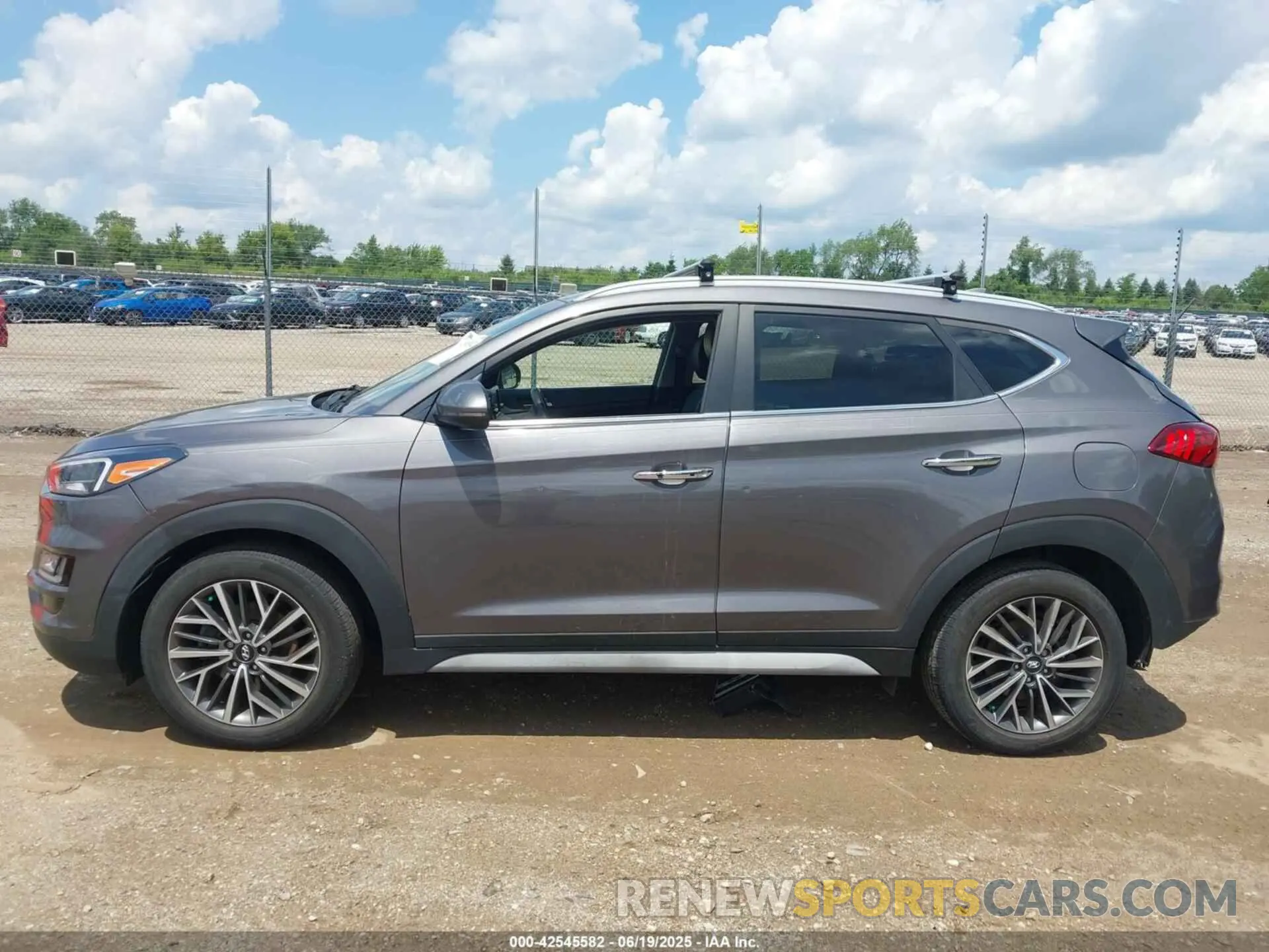 14 Photograph of a damaged car KM8J3CALXMU338909 HYUNDAI TUCSON 2021