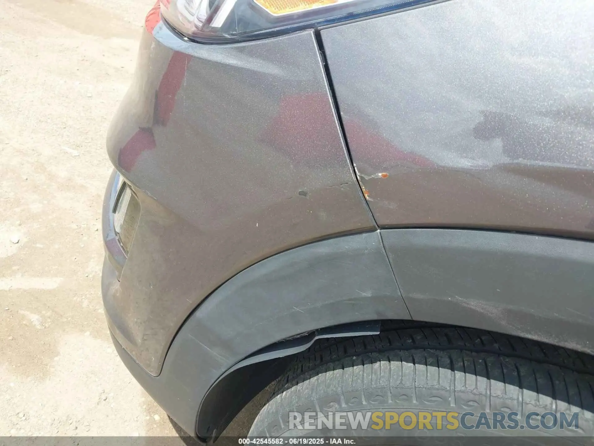18 Photograph of a damaged car KM8J3CALXMU338909 HYUNDAI TUCSON 2021